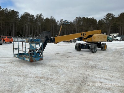 2014 Genie S85 4WD Diesel Piattaforma monobraccio