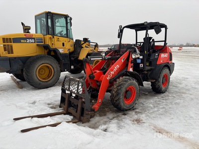Kubota R540 جرافة (Inoperable)