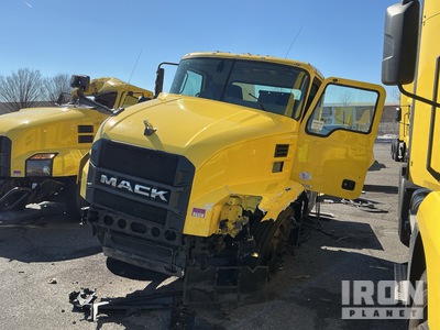 2024 Mack Anthem T/A Day Cab Truck Tractor (Inoperable)