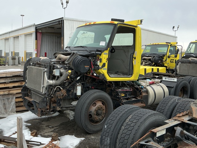 2020 International RH613 6x4 T/A Day Cab Truck Tractor (Inoperable)