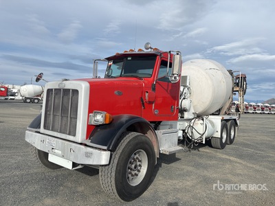 2014 Peterbilt 365 Mixer Truck
