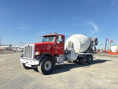 2014 Peterbilt 365 Mixer Truck