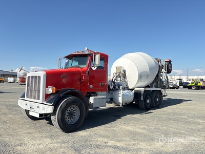 2014 Peterbilt 365 Mixer Truck