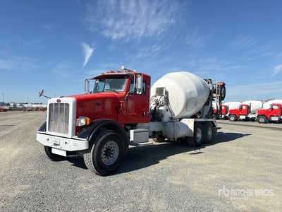 2014 Peterbilt 365 Mixer Truck