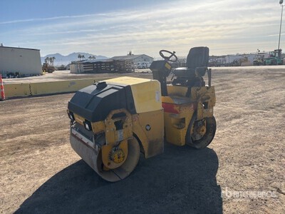 2005 Dynapac CC-102 Double Drum Roller