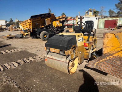 2005 Dynapac CC-102 Dubbele trommelwals