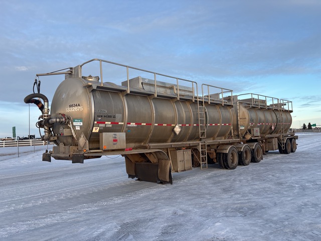 2013 Hutchinson 8400 gal Tri/A Super B-Train Tanker Trailer