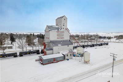 1972 98,000 Bushel Grain Elevator Divers