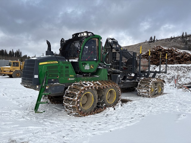 John Deere 1510G 8x8 Log Forwarder