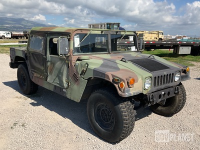 AM General M1097R1 HMMWV 4 Door Soft Top w/Truck Body