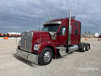2023 Kenworth W990 6x4 T/A Sleeper Truck Tractor