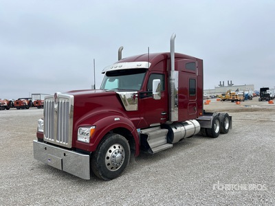2023 Kenworth W990 6x4 Tracteur routier couchette