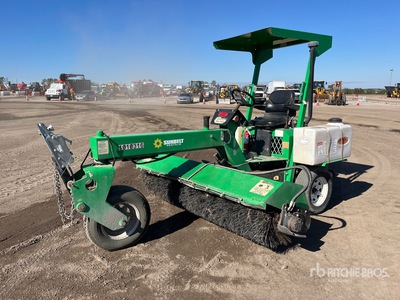 2017 Lay-Mor SM300 Selbstfahrendes Kehrbesen