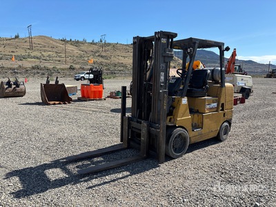 2000 Cat GC35 7000 lb Cushion Tire Forklift