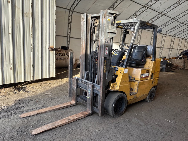 Cat GC35 7000 lb Cushion Tire Forklift