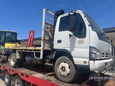 2007 Isuzu NQR 450 Flatbed Truck
