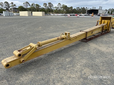 SEC Q/C 7m Extension Boom & Bucket - Fits 30 - 35 ton