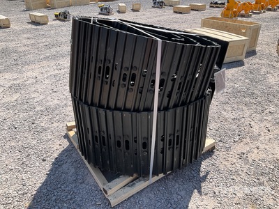 Quantity of (2) 2025 SDCH SDCH-08TC 23.5 in Zapatas con Cadenas para Excavadora (Sin Usar) / Track Chains (Unused)