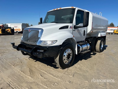 2019 International MV607 2500 gal 4x2 Water Truck