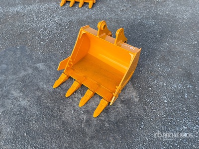 2026 GIYI 24 in Digging Excavator Bucket - Fits Cat 303 (Unused)