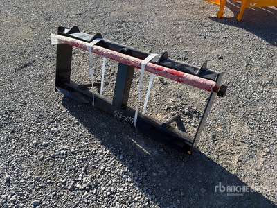 2026 GIYI GY-HF47 47 in Skid Steer Bale Spear (Unused)