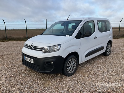 2023 Citroën Berlingo Passagiersbusje