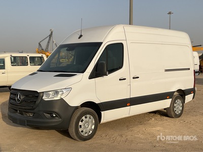 2023 Mercedes-Benz Sprinter 417CDI Cargo Van (Unused)