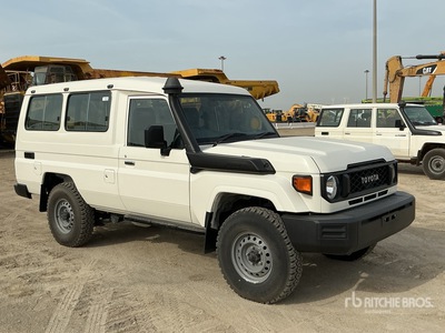 2024 Toyota Land Cruiser 78R 4x4 SUV (Unused)