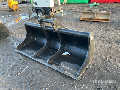 2000 mm Cleanup Excavator Bucket (Unused)