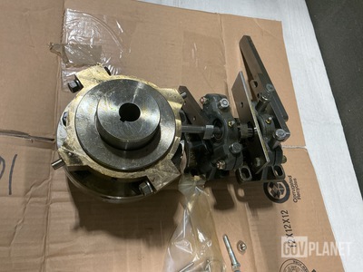 (2) Jered 15666004-1 Boss Couplings