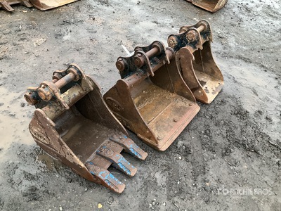 Quantity of (3) 1.5 Ton Excavator Bucket