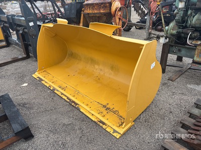 2021 John Deere 100 in 2.5 cyd General Purpose Wheel Loader Bucket - Fits John Deere 444, 624P (Unused)