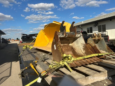 2022 Rockland 24 in Excavator Bucket - Fits John Deere 50, 60G