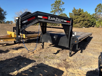 2026 East Texas 30 ft T/A Gooseneck Equipment Trailer