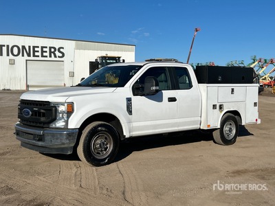 2020 Ford F-250 XL 4x2 Extended Cab Utility Truck