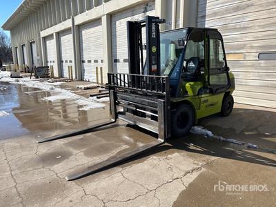 Clark C55SD 5500 lb Pneumatic Tire Forklift