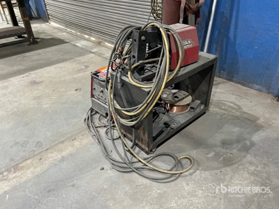 2014 Lincoln Flextec 450 Skid-Mounted MIG Electric Welder