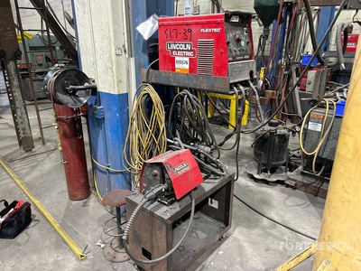 2011 Lincoln Flextec 450 180 A Mobile MIG Electric Welder