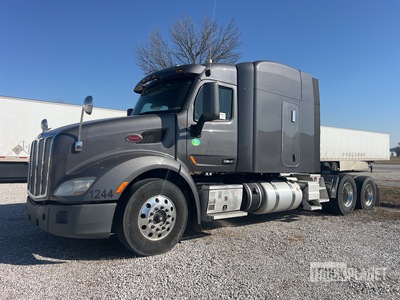 2018 Peterbilt 579 6x4 T/A Sleeper Truck Tractor