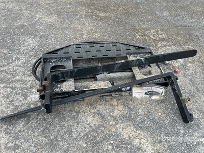 2026 GIYI GY-SF60 60 in Skid Steer Forks (Unused)