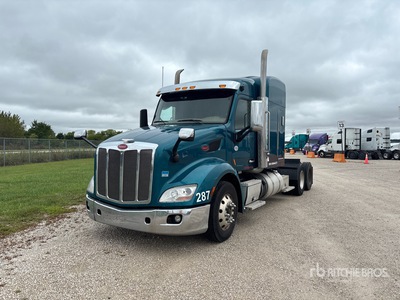 2017 Peterbilt 579 6x4 Cabeza Tractora Cabina Dormitorio