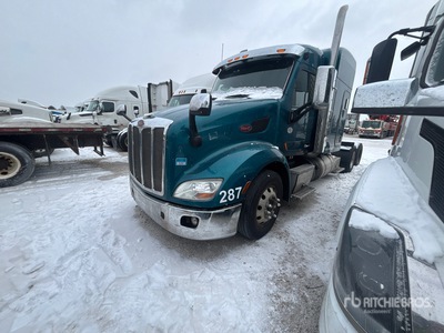 2016 Peterbilt 1RBR5305 6x4 Cabeza Tractora Cabina Dormitorio