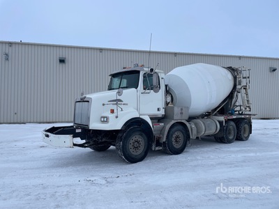 2011 Western Star 4900 8x4 Twin-Steer Camion malaxeur