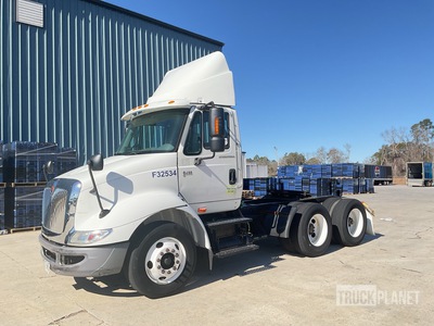 2005 International 8600 6x4 T/A Day Cab Truck Tractor