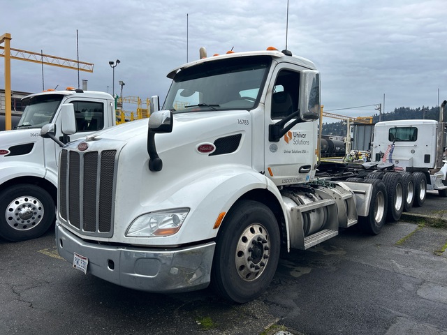 2016 Peterbilt 579 6x4 T/A Day Cab Truck Tractor