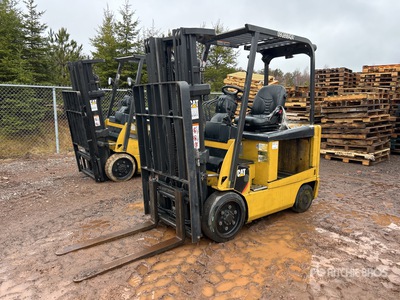 Cat EX4000 1200 lb Montacargas Eléctrico (Inoperable)