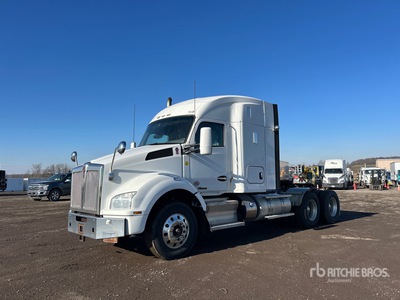 2019 Kenworth T880 6x4 Cabeza Tractora Cabina Dormitorio (Inoperable)