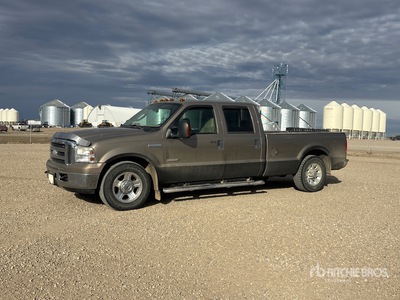 2006 Ford F-350 Lariat 4x2 Crew Cab Pickup