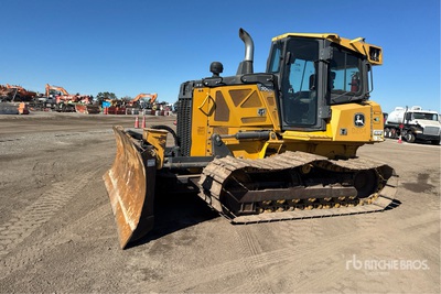 2017 John Deere 700K Bouteur sur chenilles