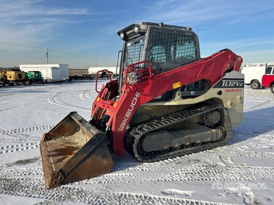 2021 Takeuchi TL12V2 Two-Speed High Flow を見 Compact Track Loader